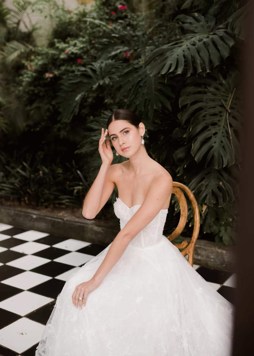 Detalle de maquillaje en editorial